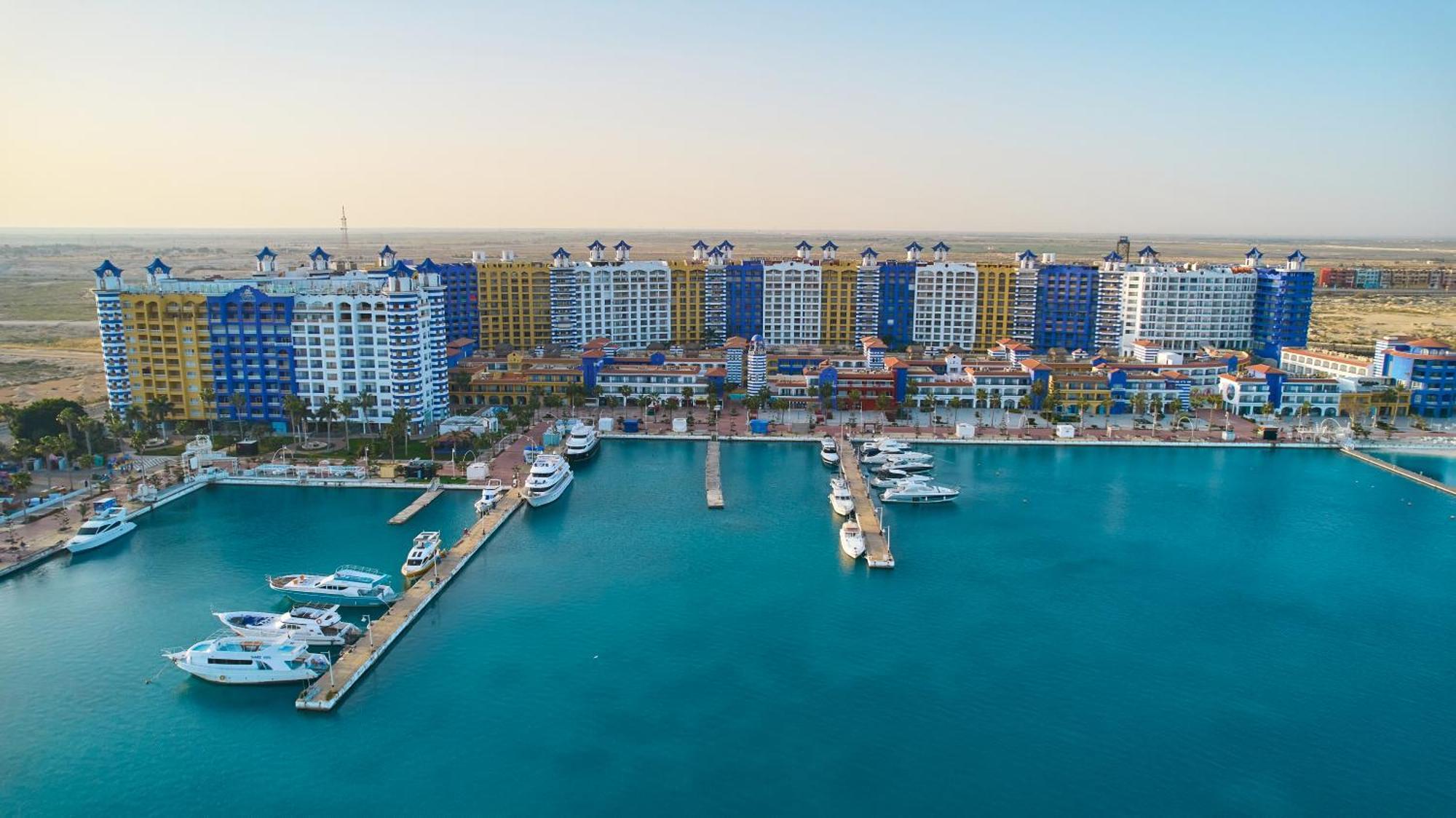 Курортний комплекс Porto Marina & Al Alamein
